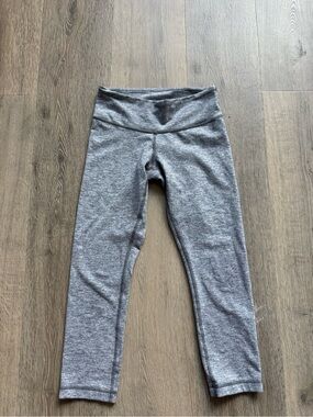 lululemon athletica Heather Gray Girls' High-Rise Leggings size 4 (small)
